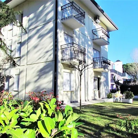 Charming In With Private Terrace Apartamento